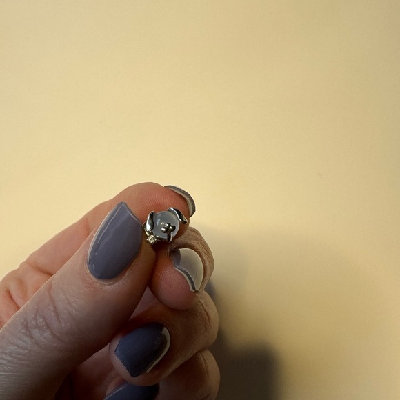 Girls crew puppy studs - Picture 1 of 3